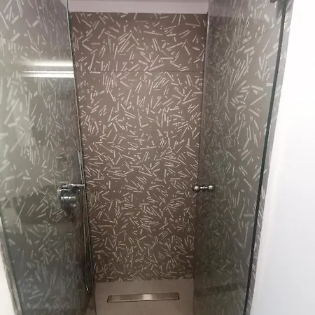 Apartment Studio In *